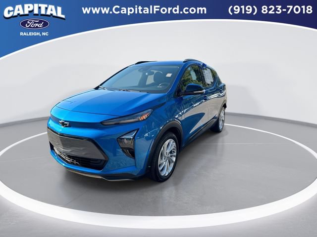 Used 2023 Chevrolet Bolt EUV LT w/ Driver Confidence Package FWD image 4
