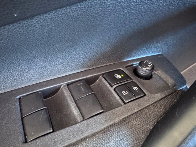 Used 2024 Toyota Corolla LE FWD image 10