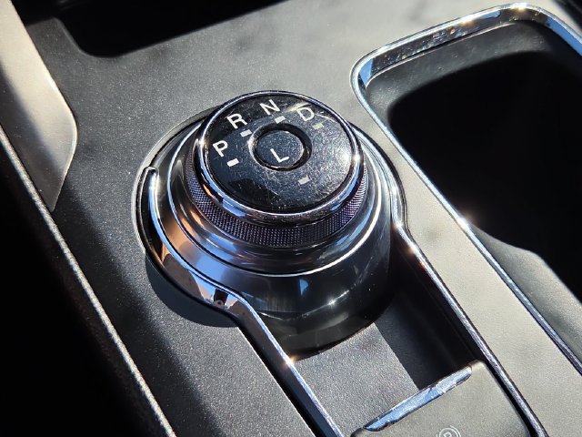 Certified 2020 Ford Fusion SE FWD image 16