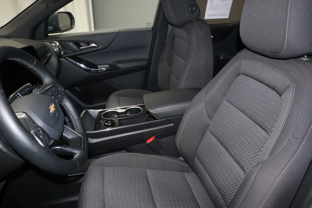 Used 2026 Chevrolet Equinox LT image 27