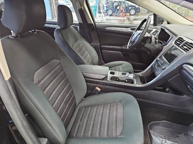 Certified 2020 Ford Fusion SE AWD/4WD image 10