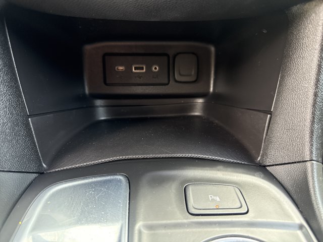 Used 2022 Chevrolet Equinox LT FWD image 24
