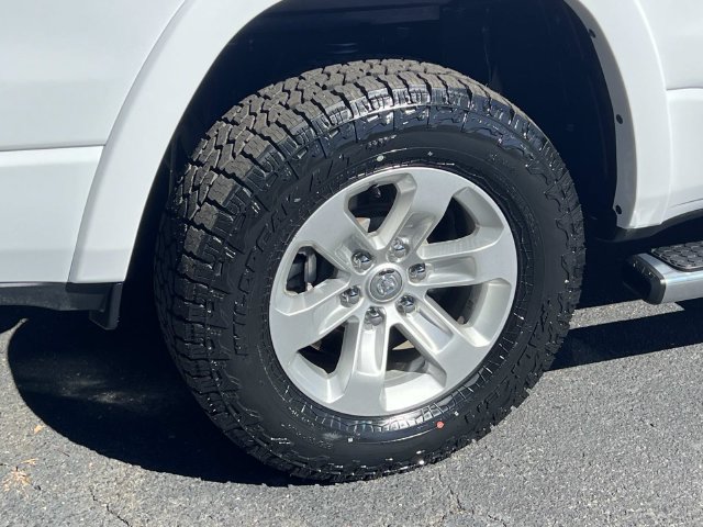 Used 2022 RAM 1500 Laramie AWD/4WD image 6
