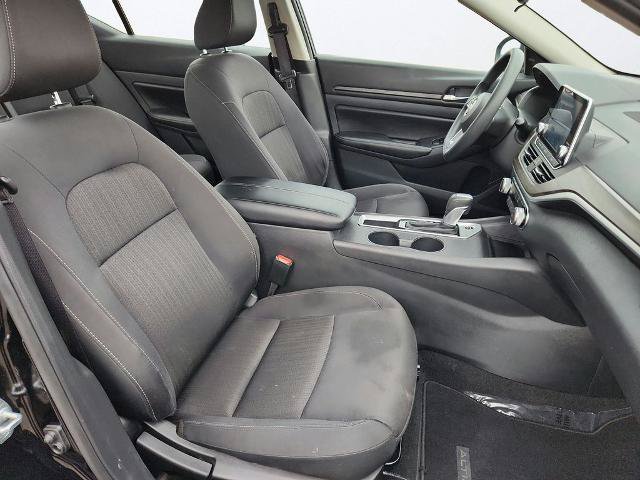 Used 2025 Nissan Altima 2.5 SV FWD image 20