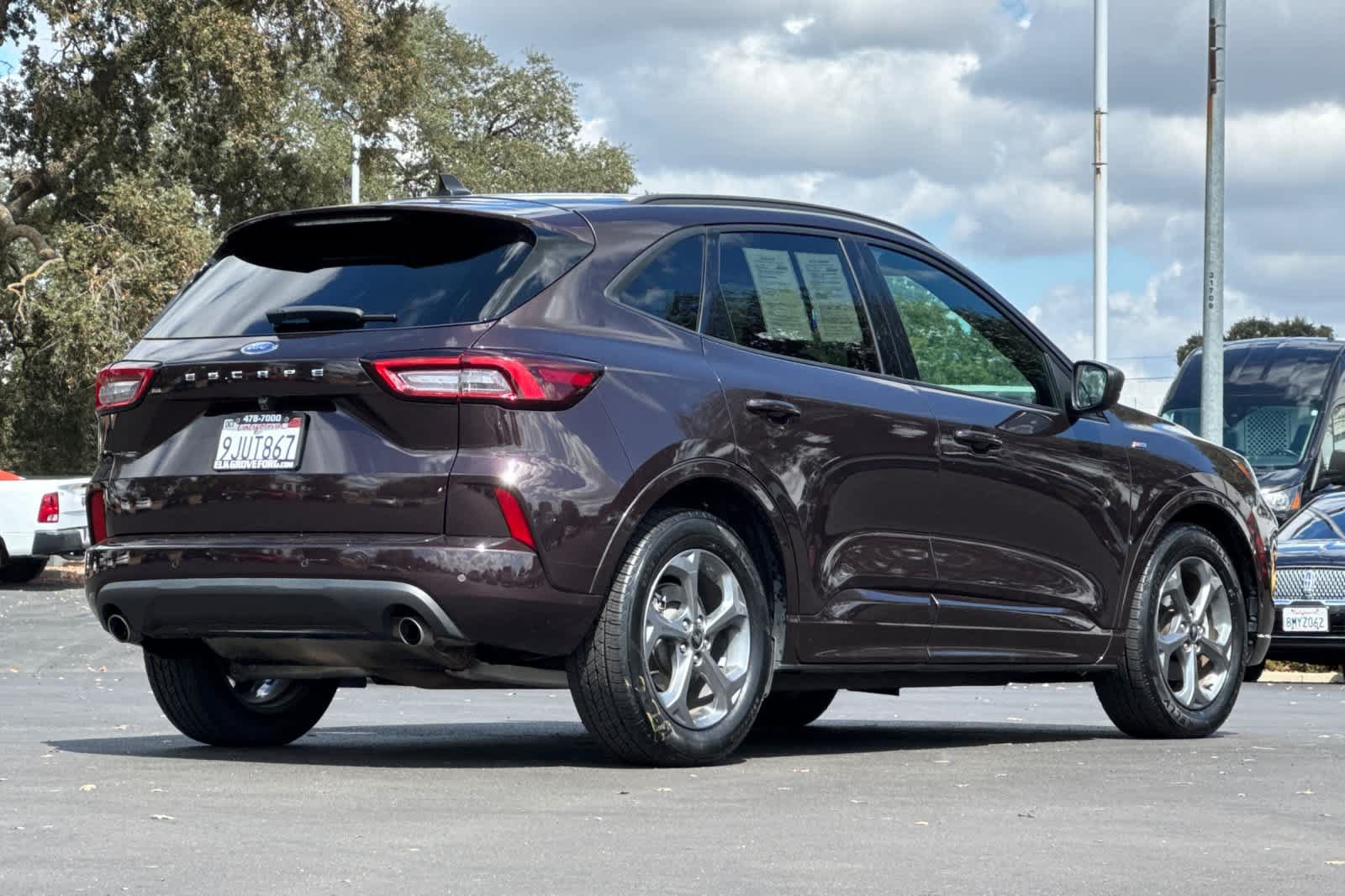 Certified 2023 Ford Escape ST-Line w/ Tech Pack #1 FWD image 2