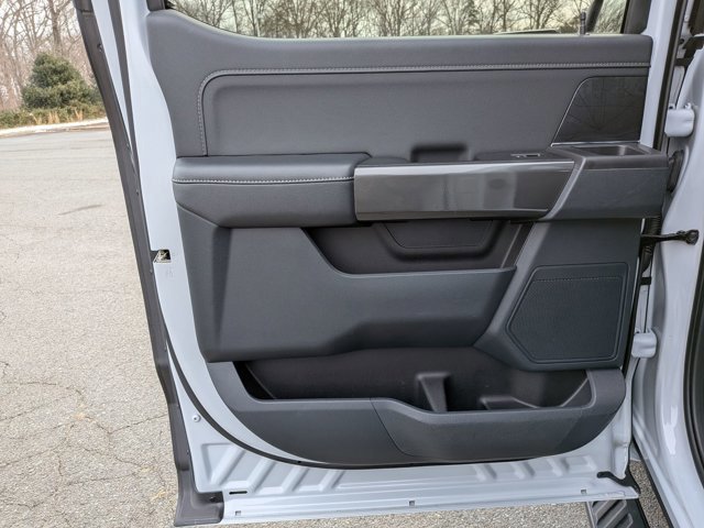 Certified 2022 Ford F150 XLT w/ Equipment Group 302A High image 25