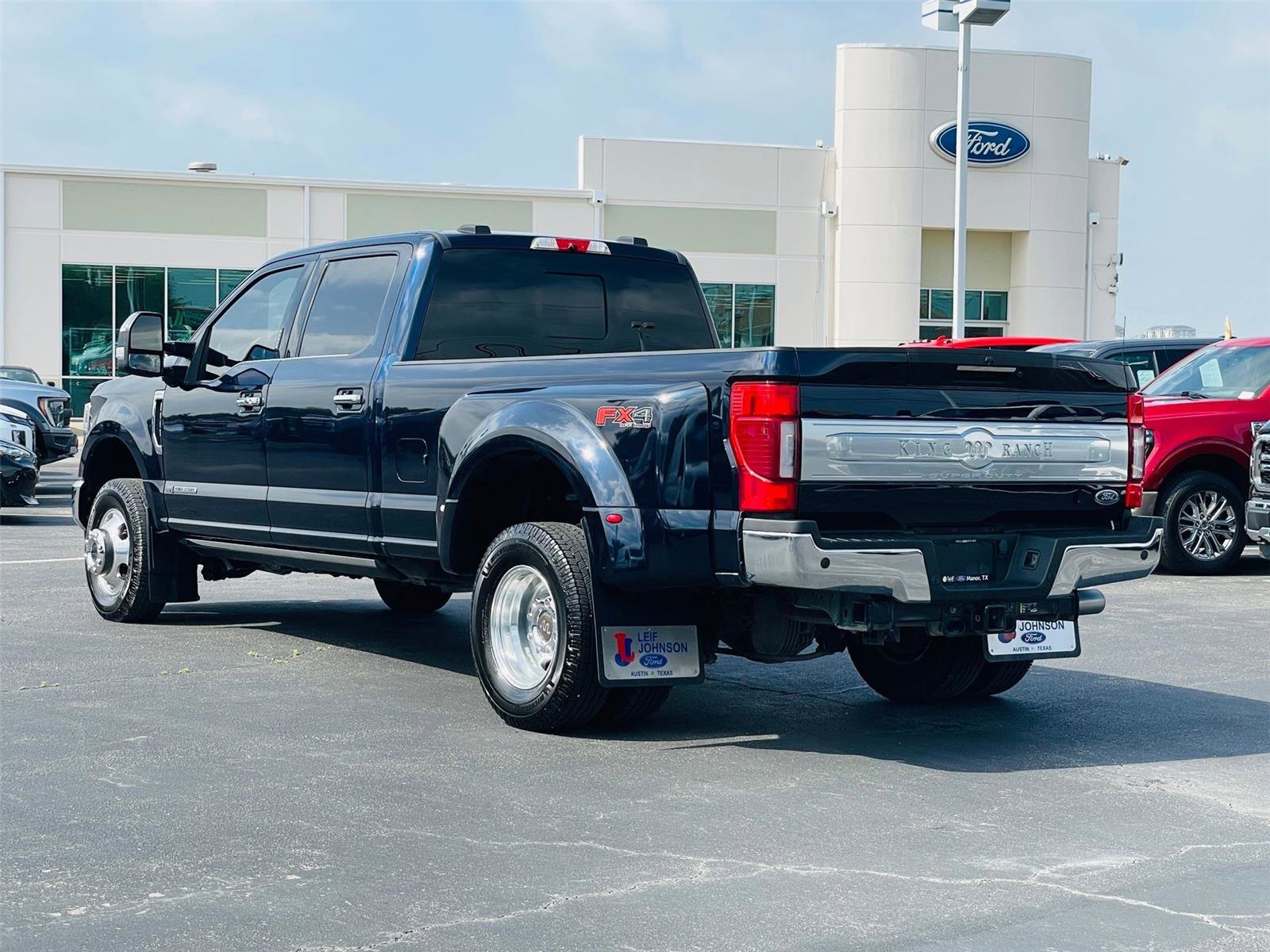 Certified 2022 Ford F350 King Ranch w/ King Ranch Ultimate Package AWD/4WD image 6