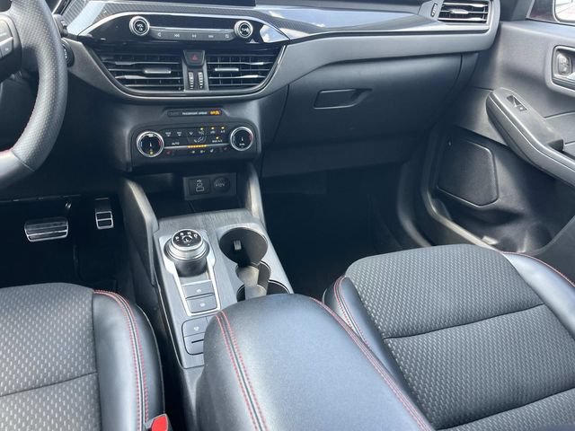 Certified 2024 Ford Escape ST-Line AWD/4WD image 18