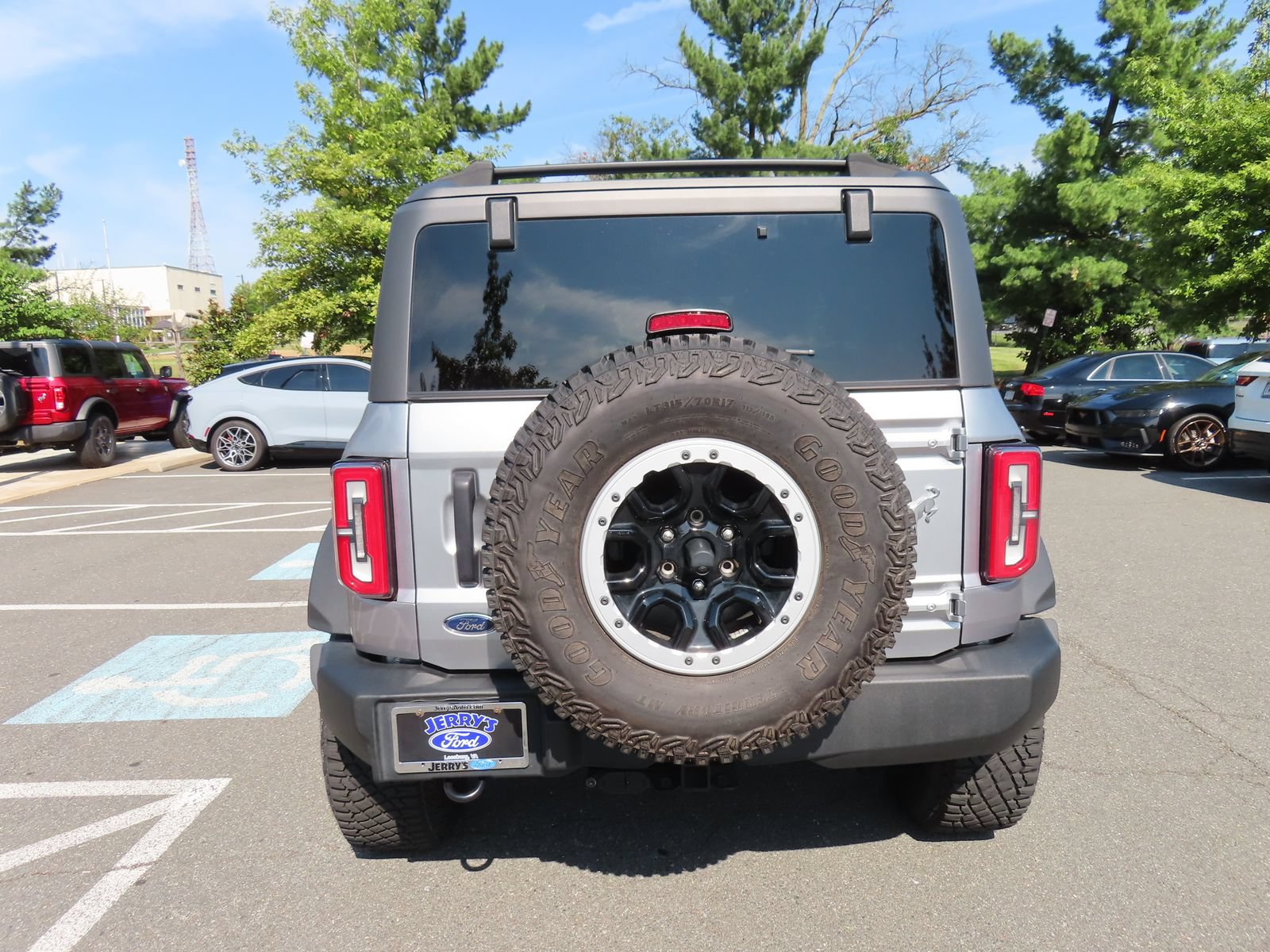 Certified 2024 Ford Bronco Big Bend w/ Sasquatch Package AWD/4WD image 6