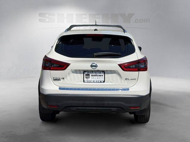 Used 2022 Nissan Rogue Sport SL AWD/4WD image 16