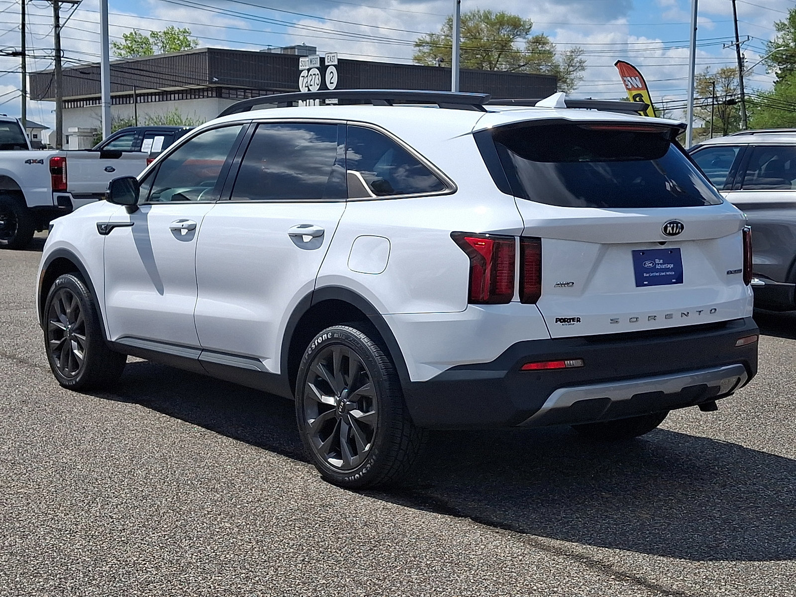 Used 2021 Kia Sorento EX w/ EX AWD X-Line Package image 4