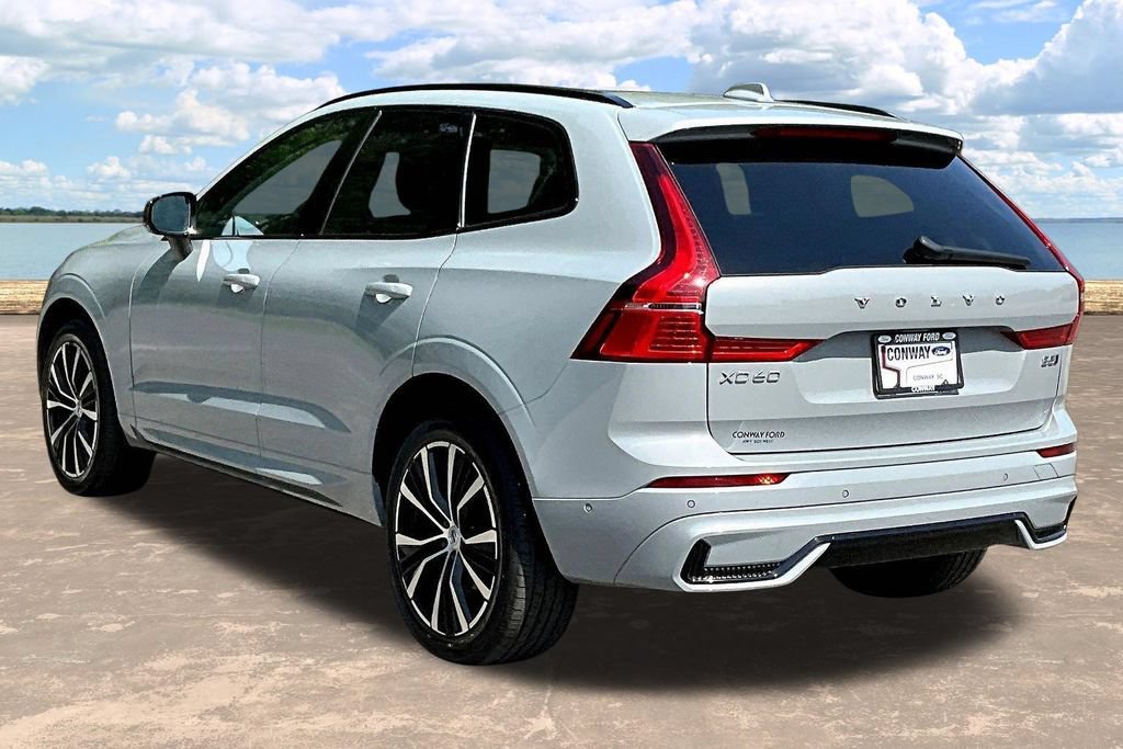 Used 2025 Volvo XC60 B5 Plus AWD/4WD image 5