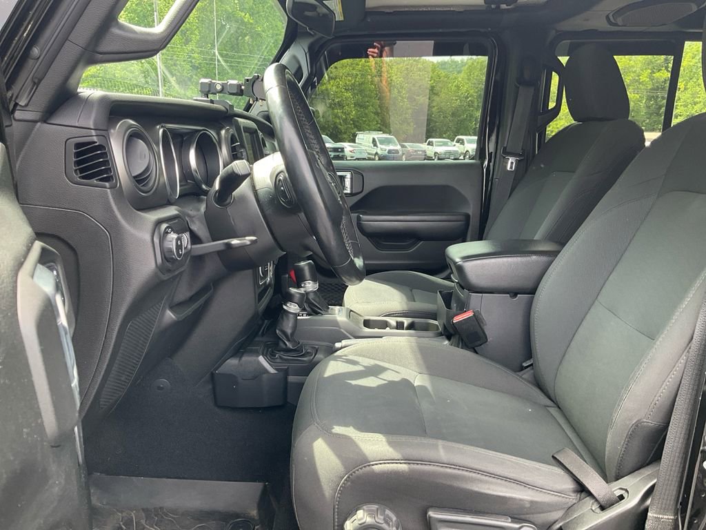 Used 2021 Jeep Gladiator Sport AWD/4WD image 16