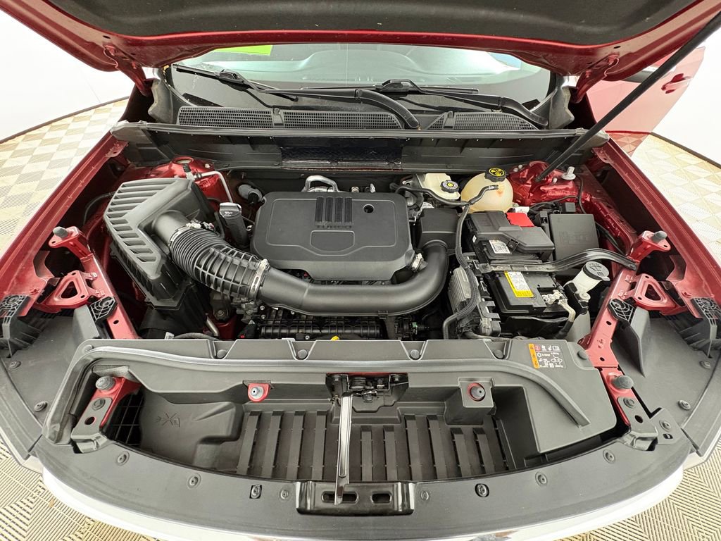 Used 2023 GMC Acadia SLE FWD image 32