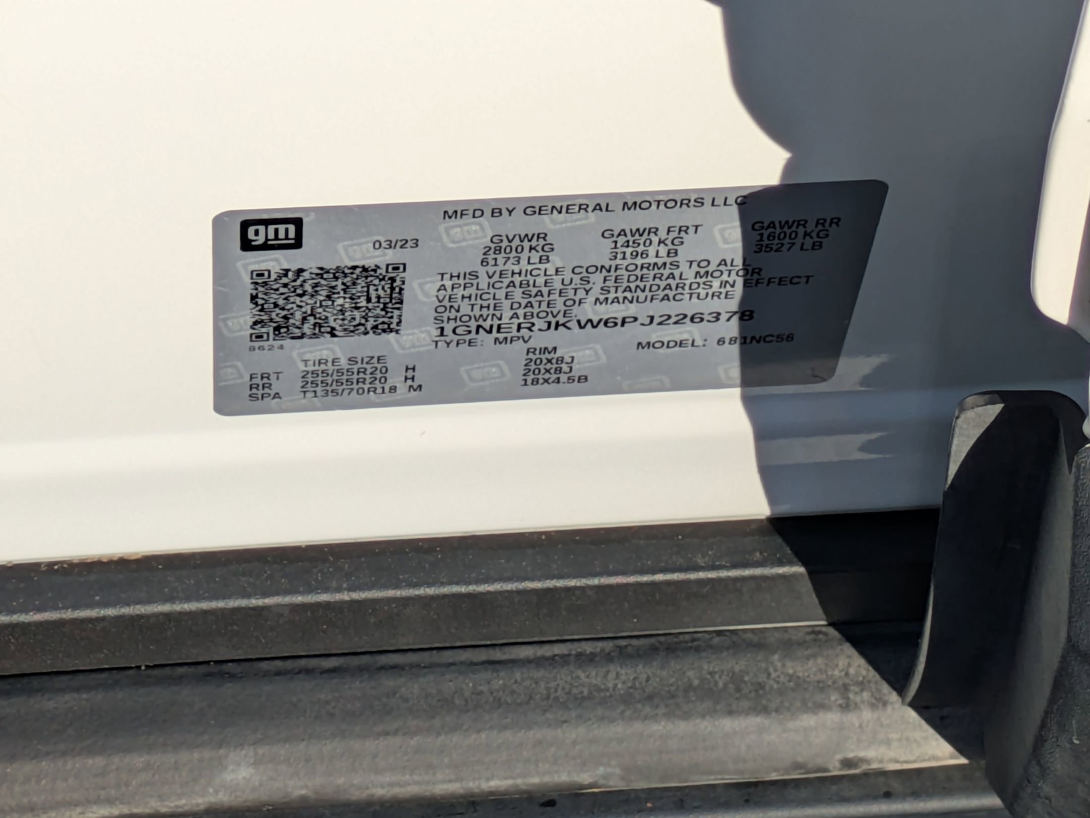 Used 2023 Chevrolet Traverse RS FWD image 44