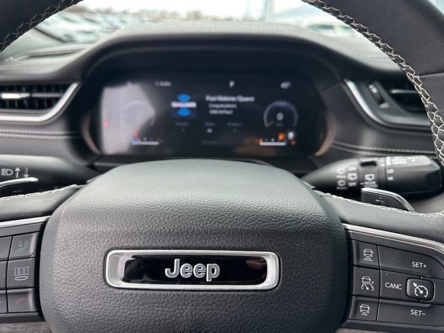 Used 2023 Jeep Grand Cherokee L Limited w/ Luxury Tech Group II AWD/4WD image 32