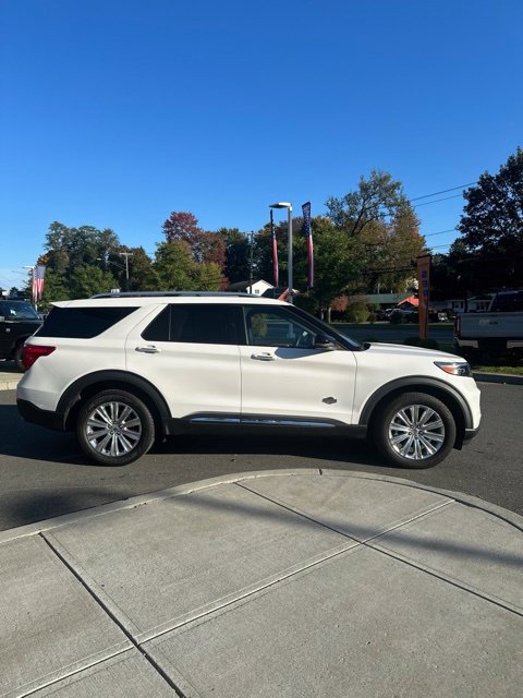 Certified 2022 Ford Explorer King Ranch w/ Class IV Trailer Tow Package AWD/4WD image 7