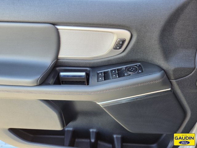 Certified 2025 Ford Expedition Active AWD/4WD image 18