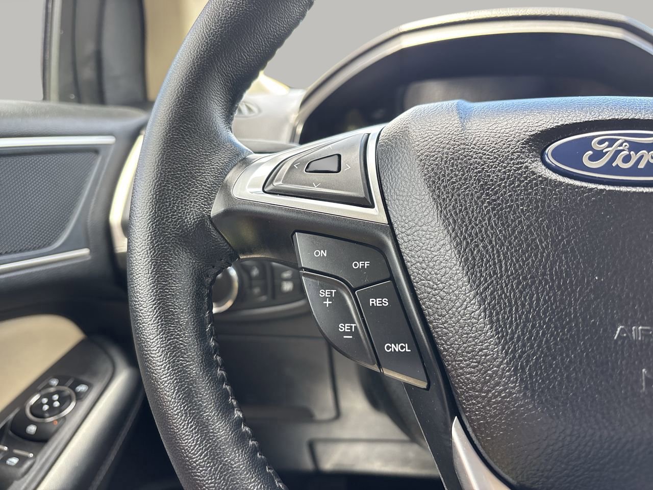 Certified 2023 Ford Edge SEL w/ Convenience Package AWD/4WD image 34