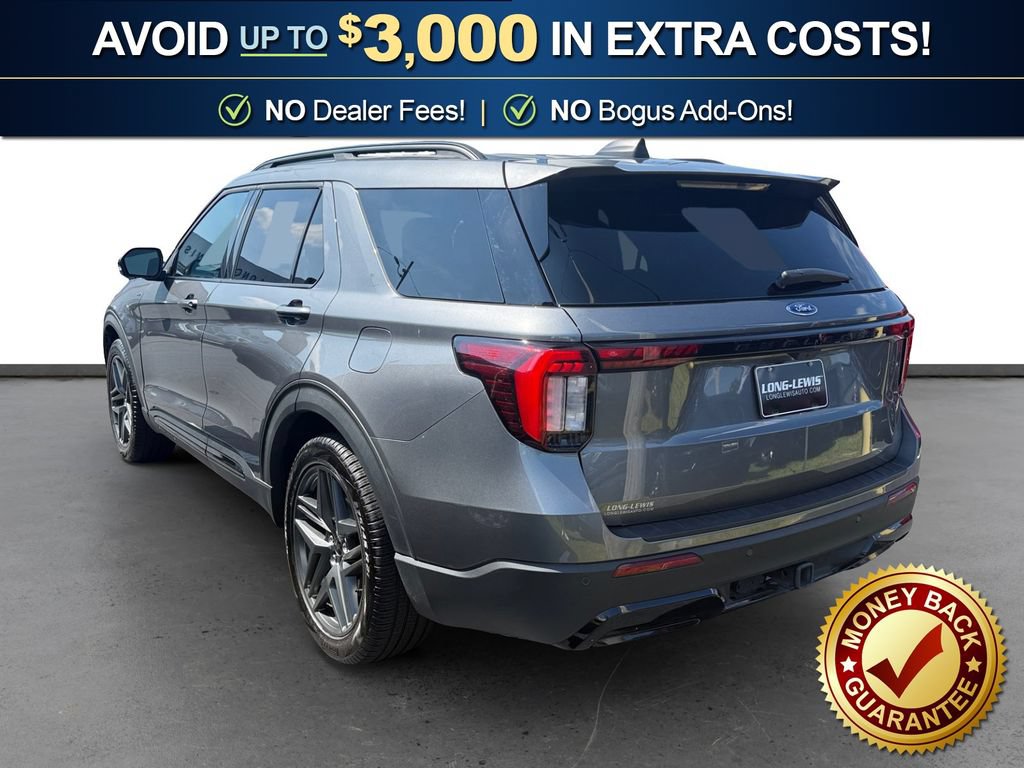 Certified 2025 Ford Explorer ST-Line w/ Premium Package RWD image 4