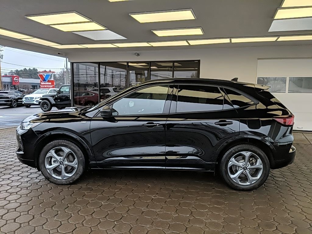 Certified 2024 Ford Escape ST-Line w/ Tech Pack #1 image 6