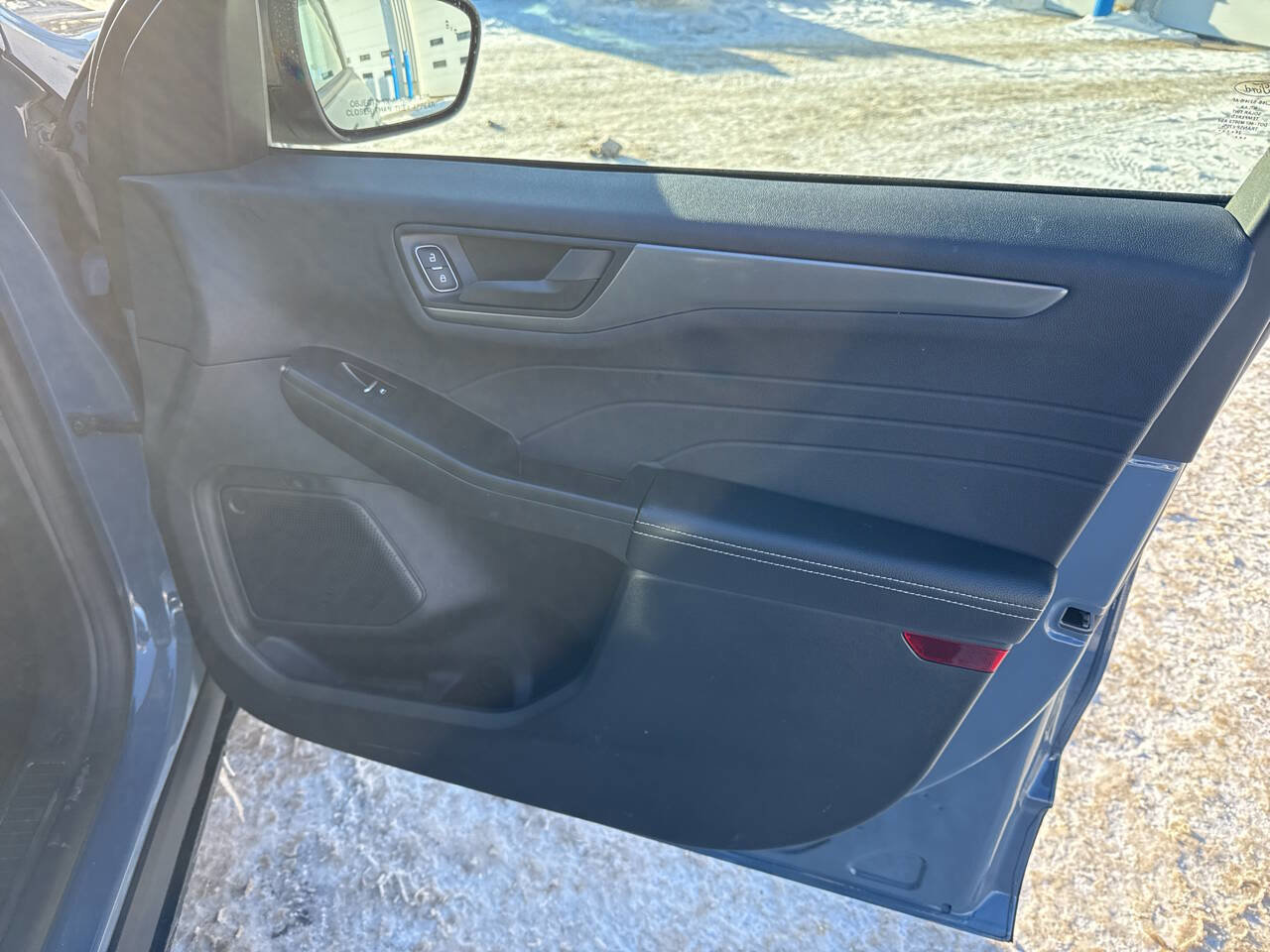 Certified 2025 Ford Escape Active image 9