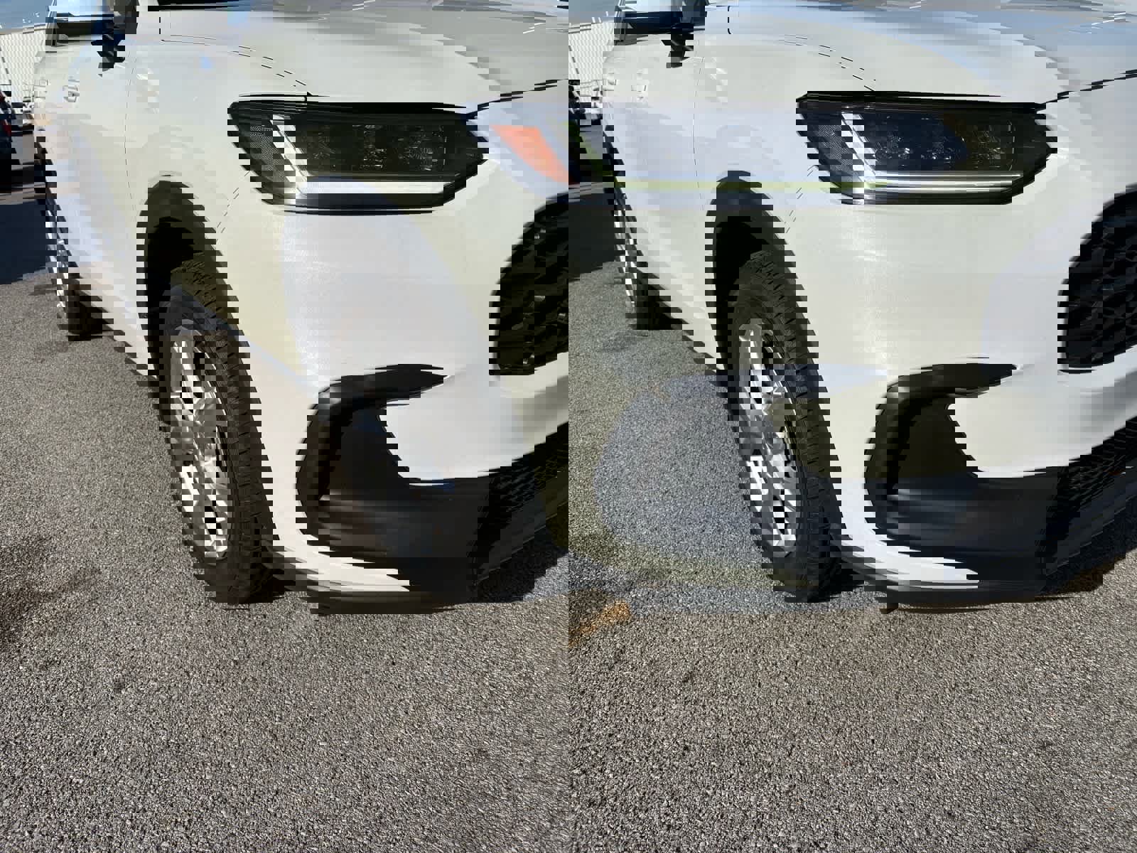 Used 2023 Honda HR-V LX image 5