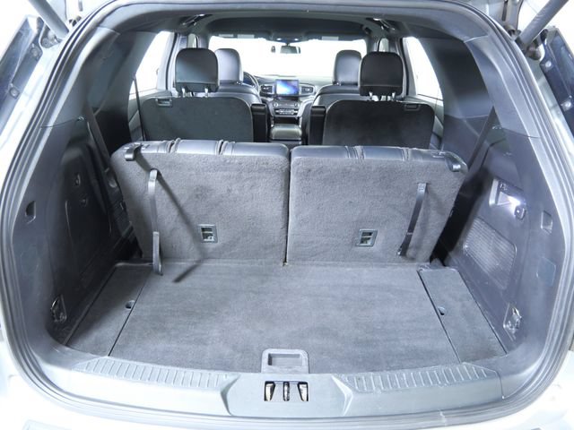 Certified 2020 Ford Explorer XLT w/ Equipment Group 202A AWD/4WD image 9