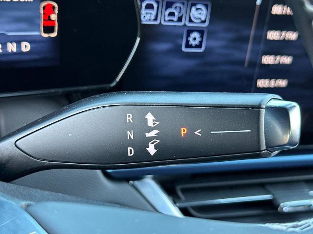 Used 2025 Chevrolet Equinox EV LT w/ Convenience Package image 20