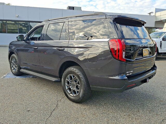 Certified 2026 Ford Expedition Active AWD/4WD image 6