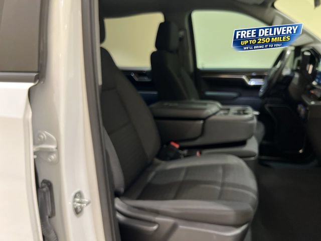 Used 2022 Chevrolet Silverado 1500 RST w/ Z71 Off-Road Package AWD/4WD image 24