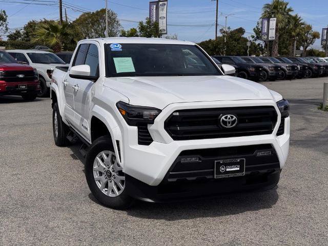 Used 2025 Toyota Tacoma SR5 RWD image 2