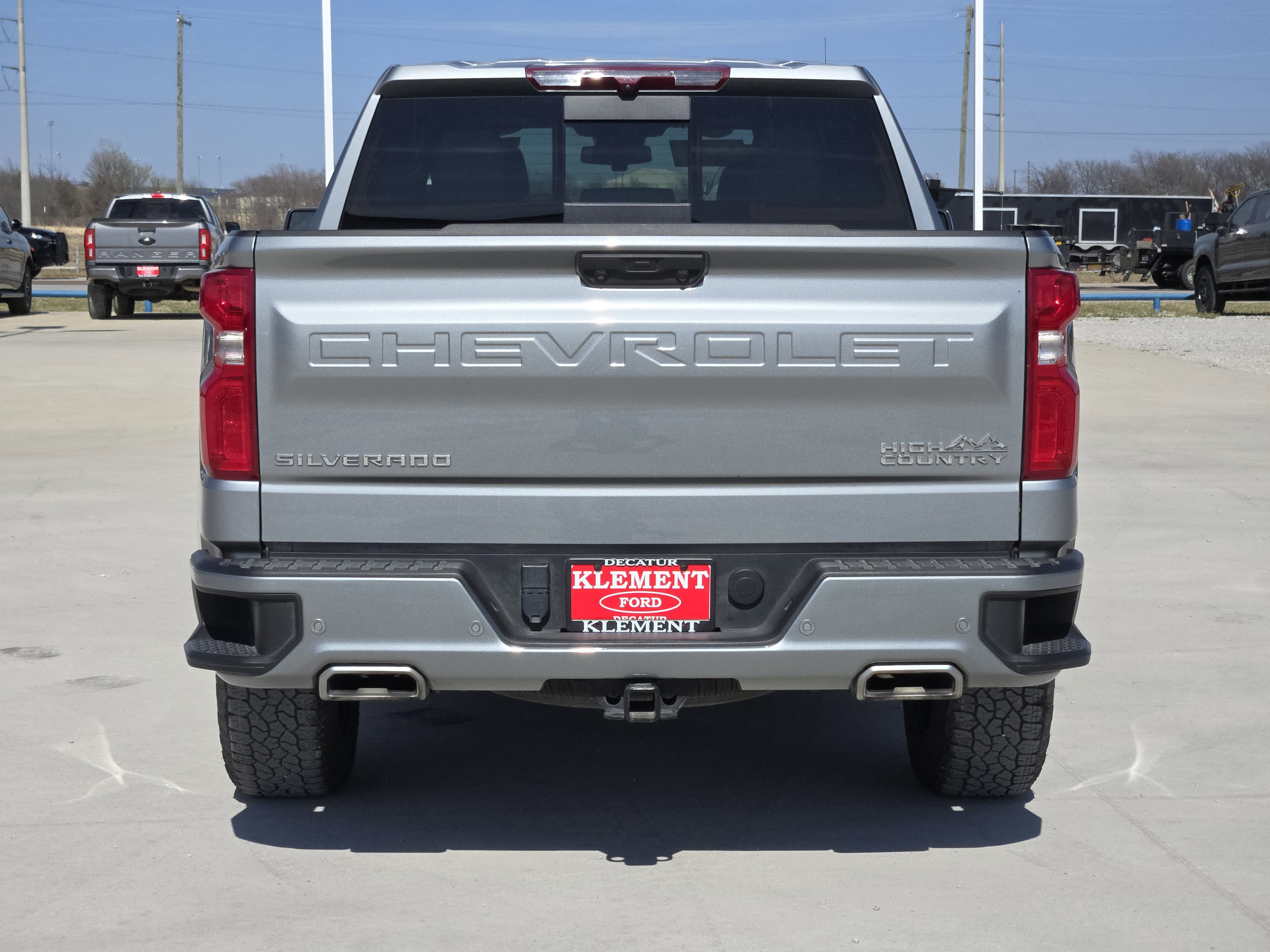 Used 2023 Chevrolet Silverado 1500 High Country w/ Z71 Off-Road Package image 4