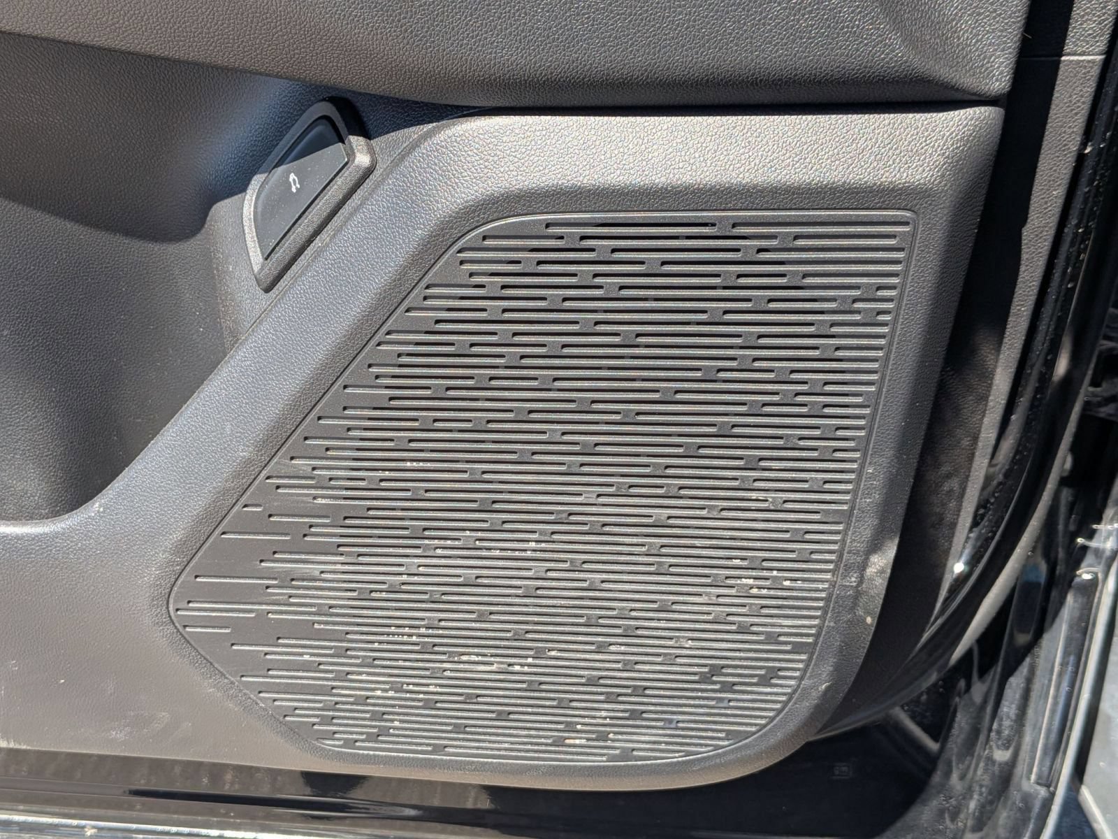 Used 2025 Chevrolet Equinox RS w/ Convenience Package III AWD/4WD image 16