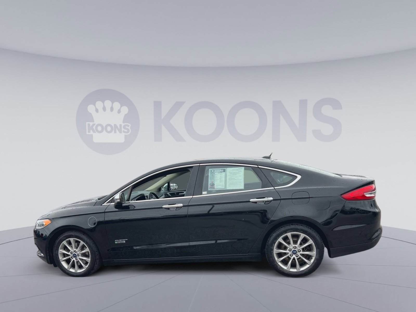 Certified 2018 Ford Fusion Energi SE FWD image 8