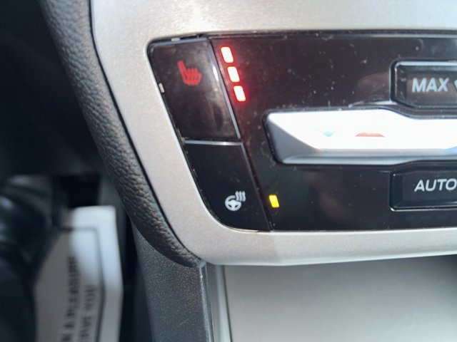 Certified 2022 Ford Explorer XLT w/ Equipment Group 202A image 27