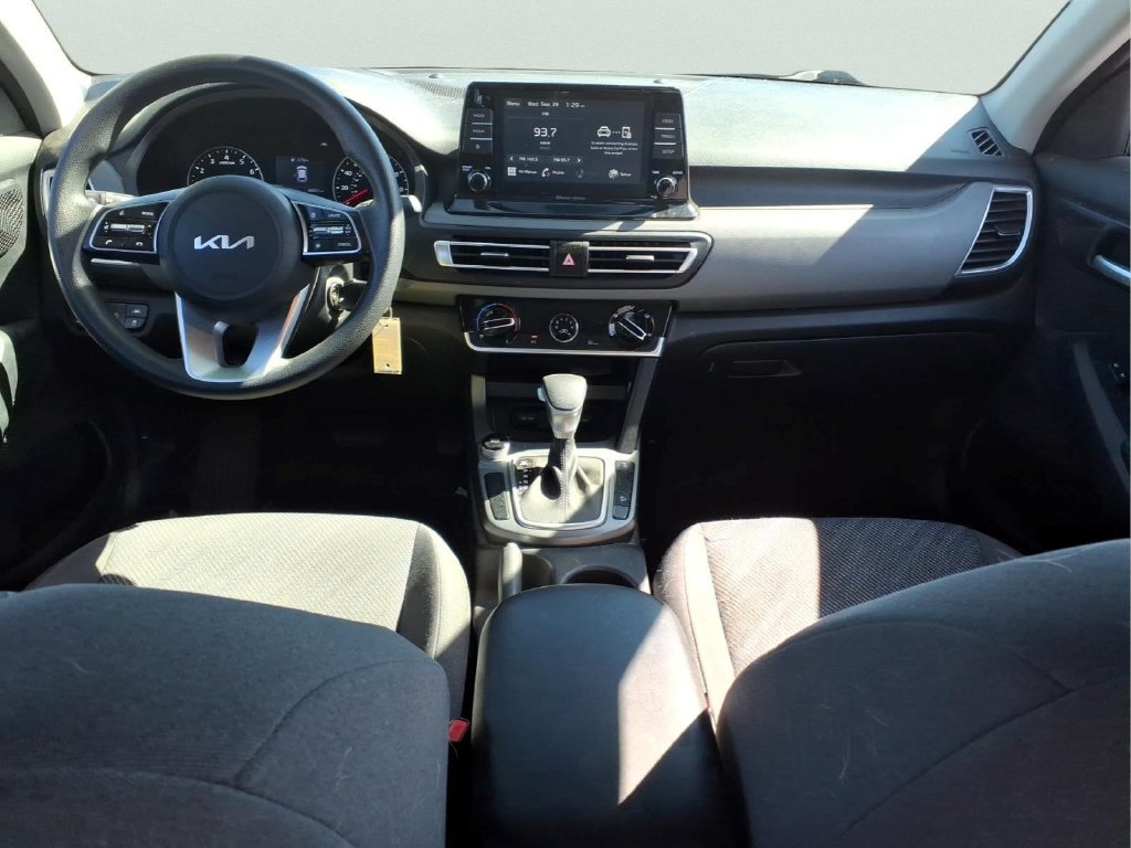 Used 2022 Kia Seltos LX AWD/4WD image 13