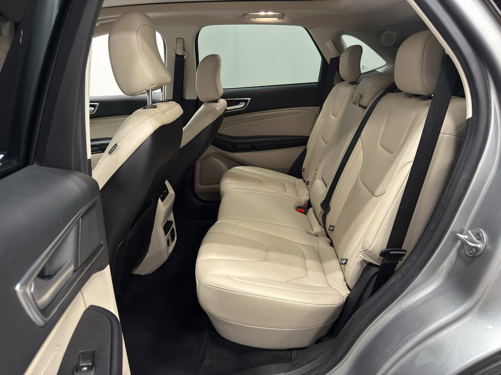 Certified 2022 Ford Edge Titanium image 28