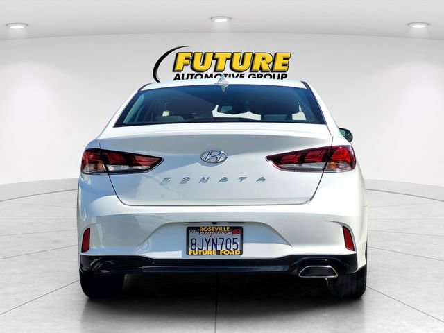 Used 2019 Hyundai Sonata SEL w/ Tech Package 02 FWD image 4