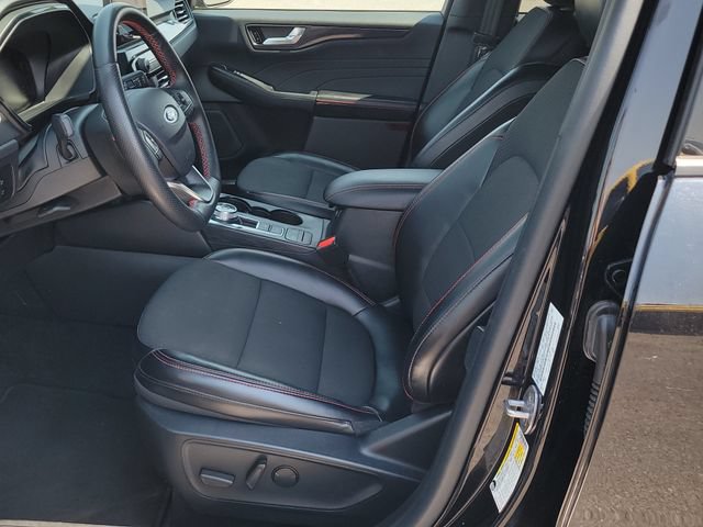Certified 2024 Ford Escape ST-Line AWD/4WD image 6