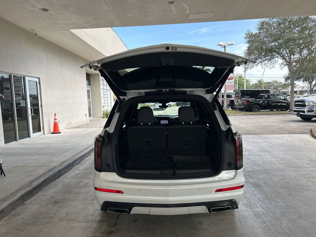 Used 2021 Cadillac XT6 Sport image 39