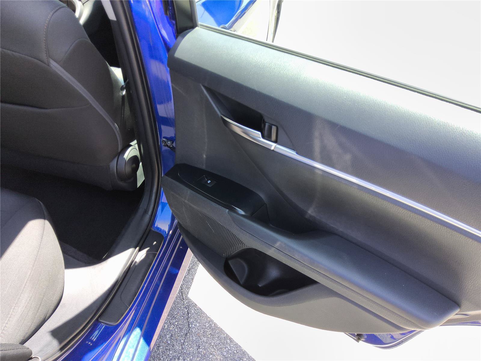 Used 2018 Toyota Camry LE FWD image 22