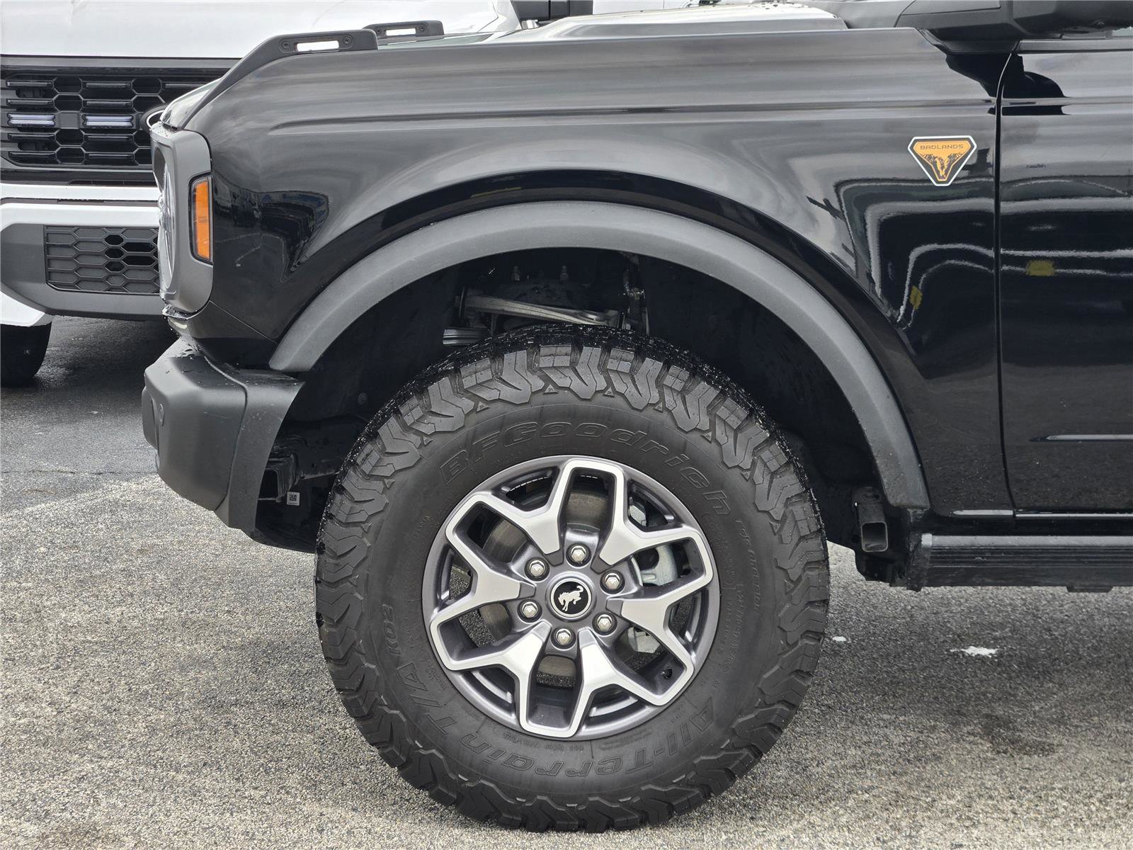 Certified 2023 Ford Bronco Badlands AWD/4WD image 8