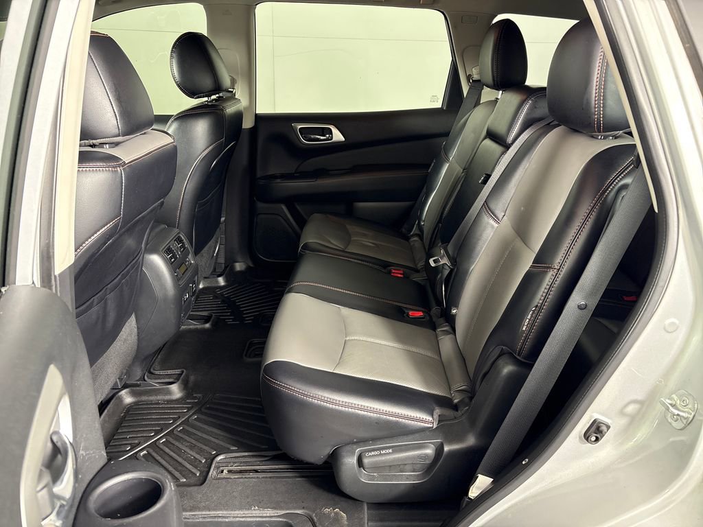 Used 2020 Nissan Pathfinder SL image 31