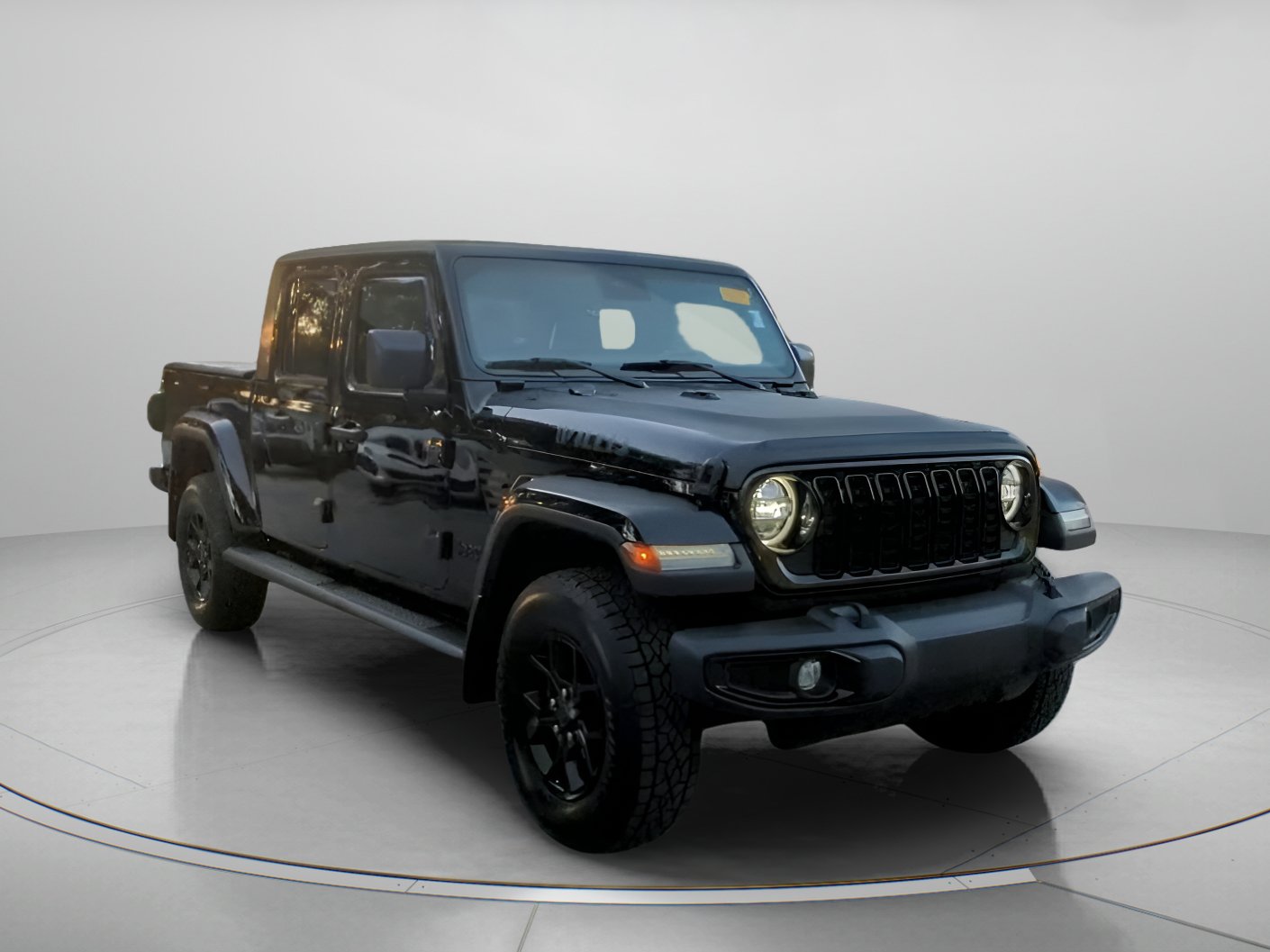 Used 2024 Jeep Gladiator Sport AWD/4WD image 4