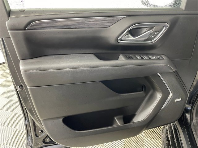 Used 2023 GMC Yukon SLT w/ SLT Luxury Package image 21