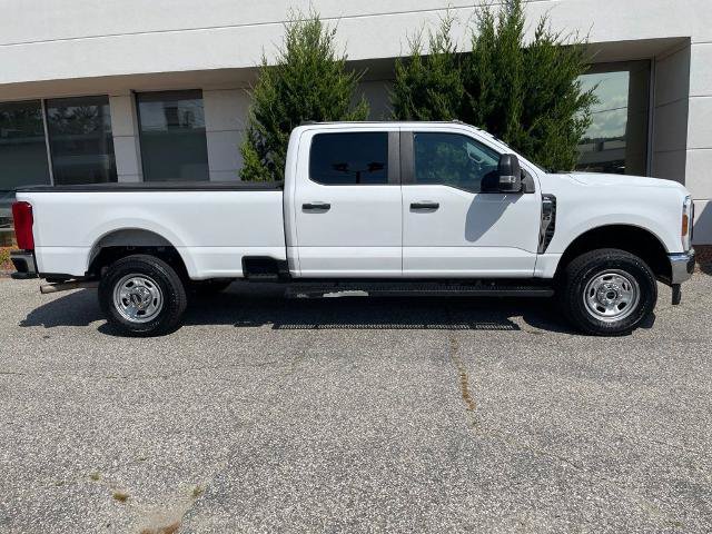 Certified 2024 Ford F350 XL w/ Snow Plow/Camper Package AWD/4WD image 3