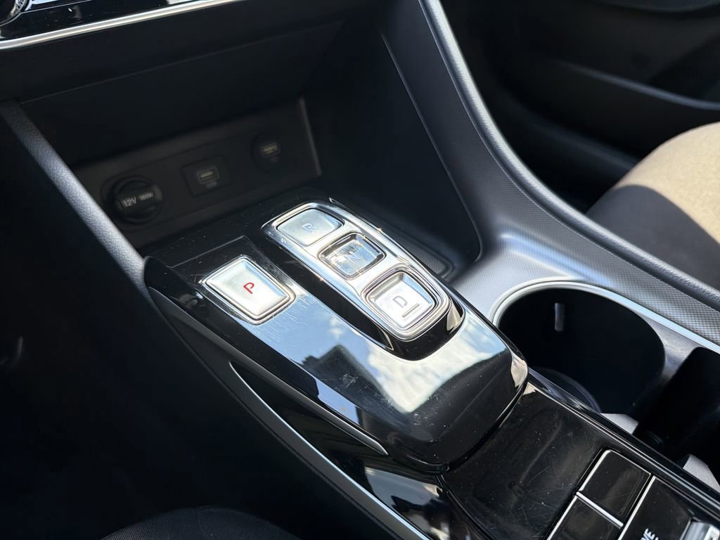 Used 2023 Hyundai Sonata SE FWD image 24
