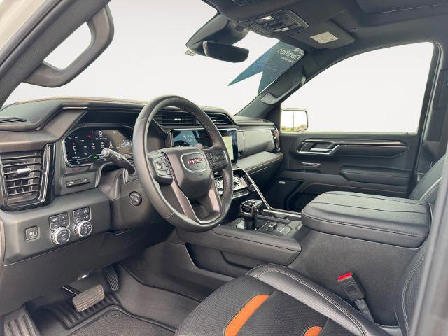 Used 2024 GMC Sierra 1500 AT4 w/ Technology Package AWD/4WD image 9