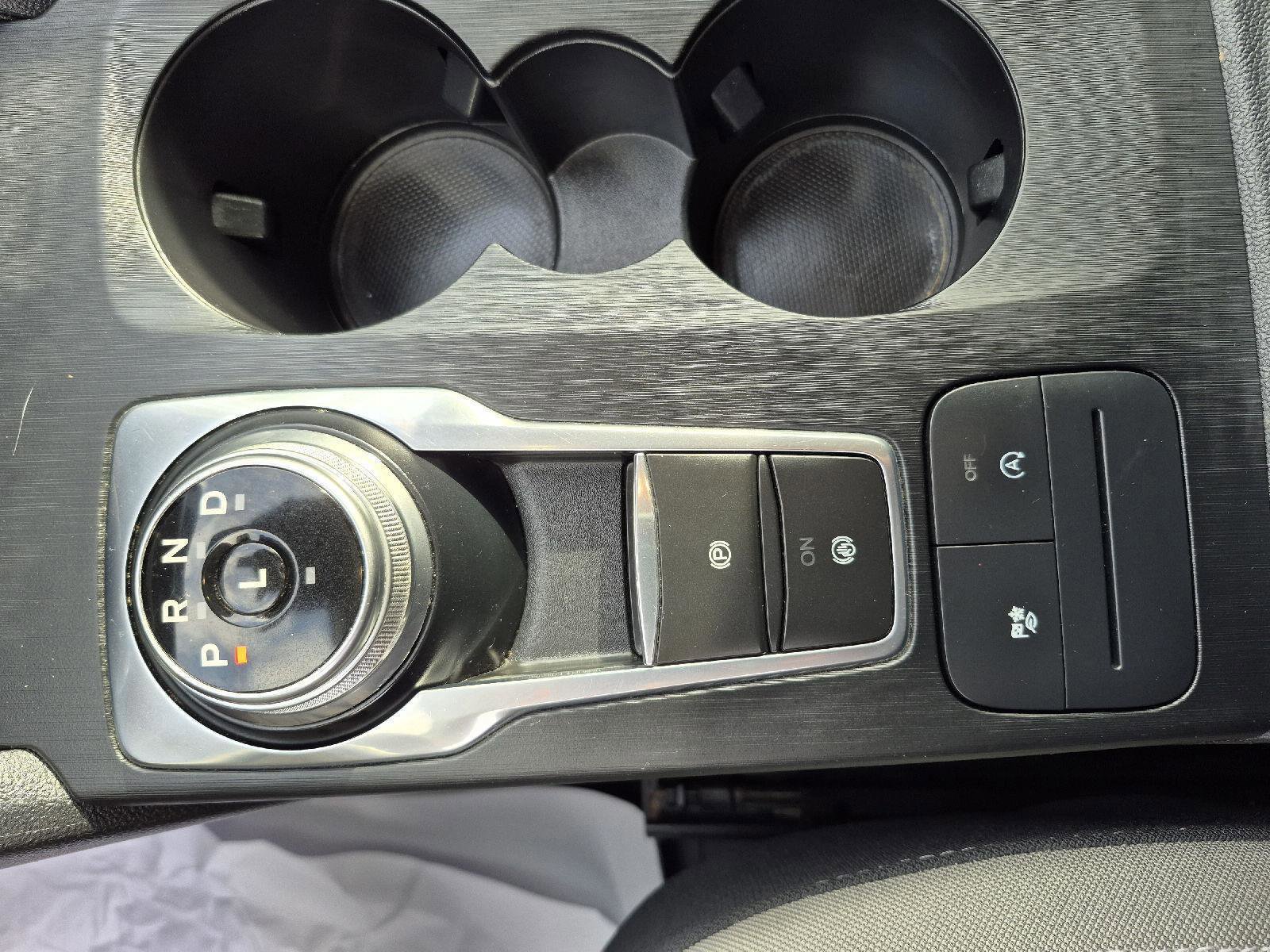 Certified 2020 Ford Escape SE image 13